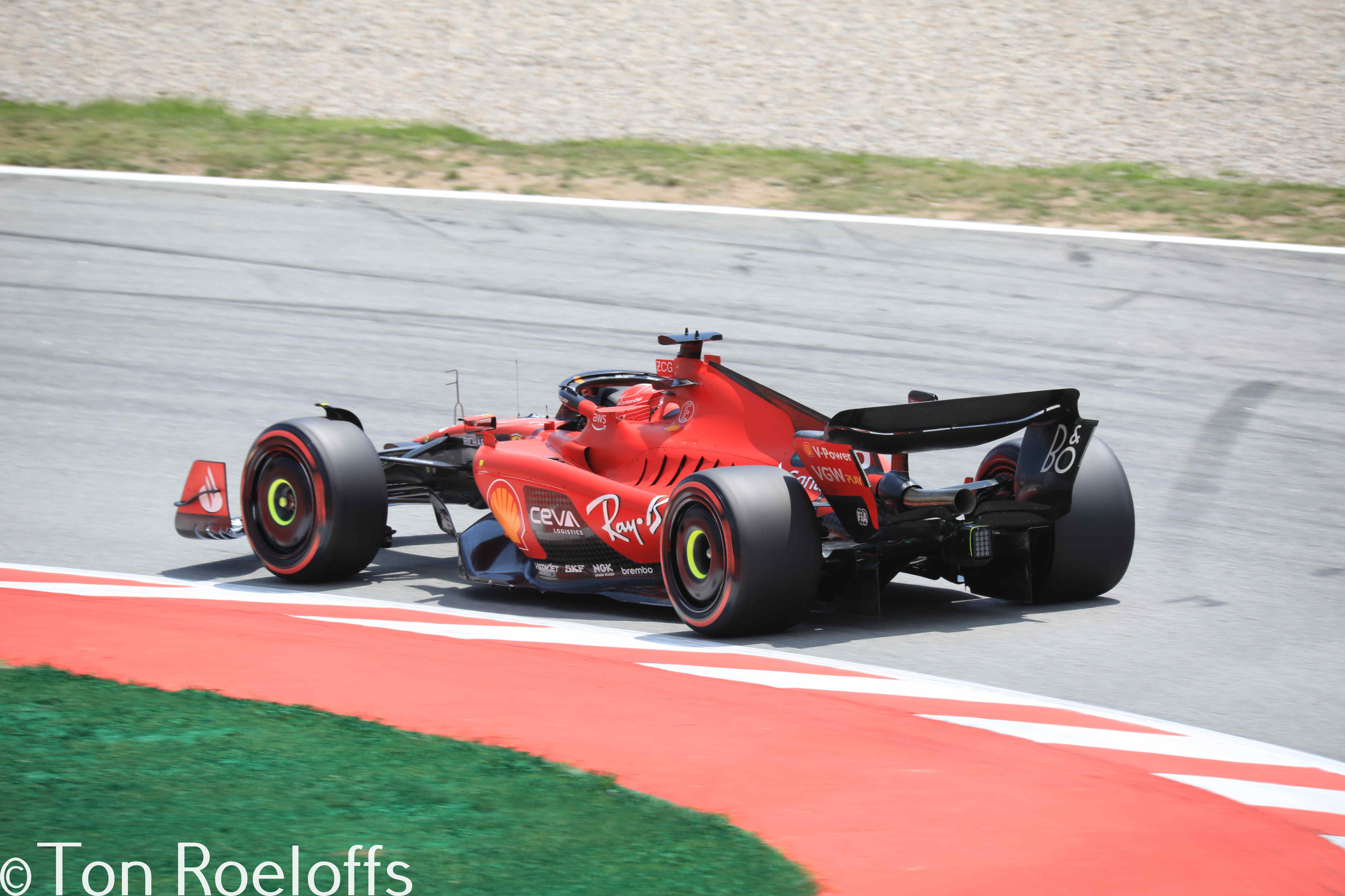 Vettel verremt zich